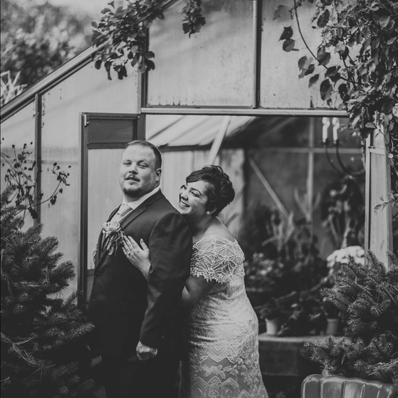 Meet your Posher - Picture 3 of 6